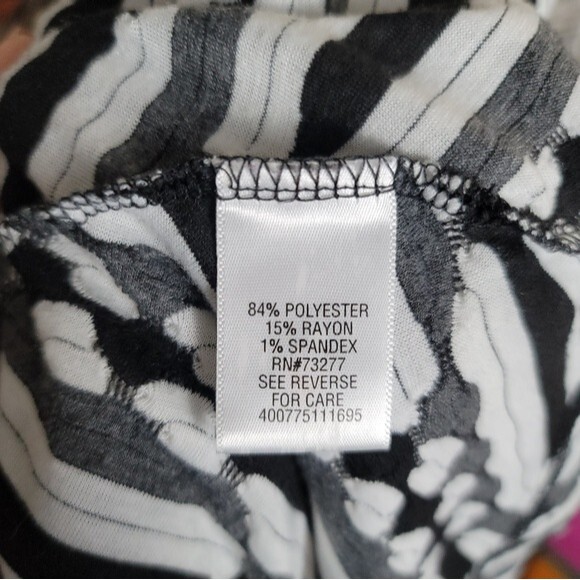 Dana Buchman Grey White Black Textured Geometric Striped Open Front Cardigan - Picture 5 of 7